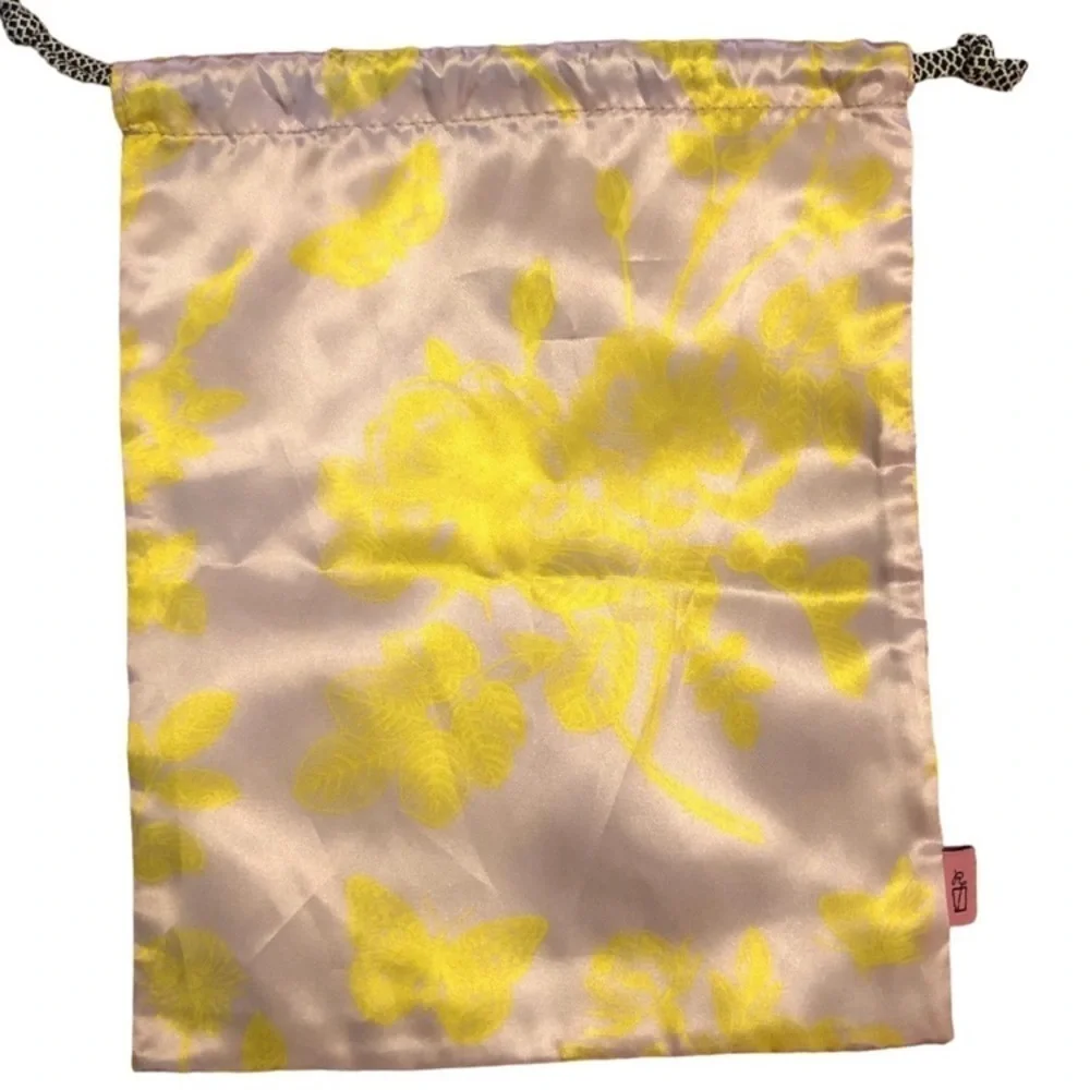 4 Pc. Assorted Ipsy Drawstring Bag Bundle - Picture 2 of 6